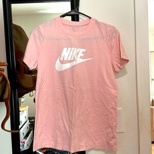Women’s Nike Tee